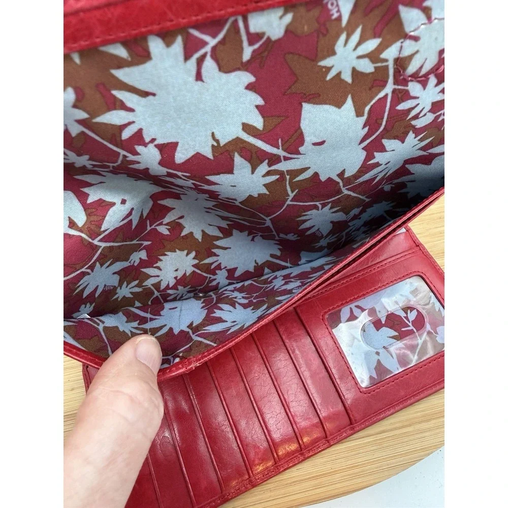 HOBO‎ INTERNATIONAL Ruby Red Leather Clutch Clean Inside Magnetic